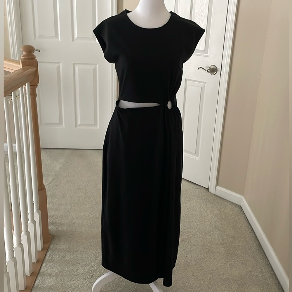 Kourt - Black midi dress
